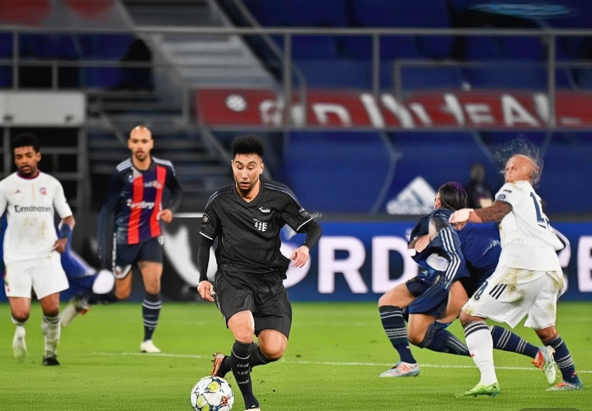 2020欧冠四强战：里昂逆袭，登贝莱神球助队晋级(图2)