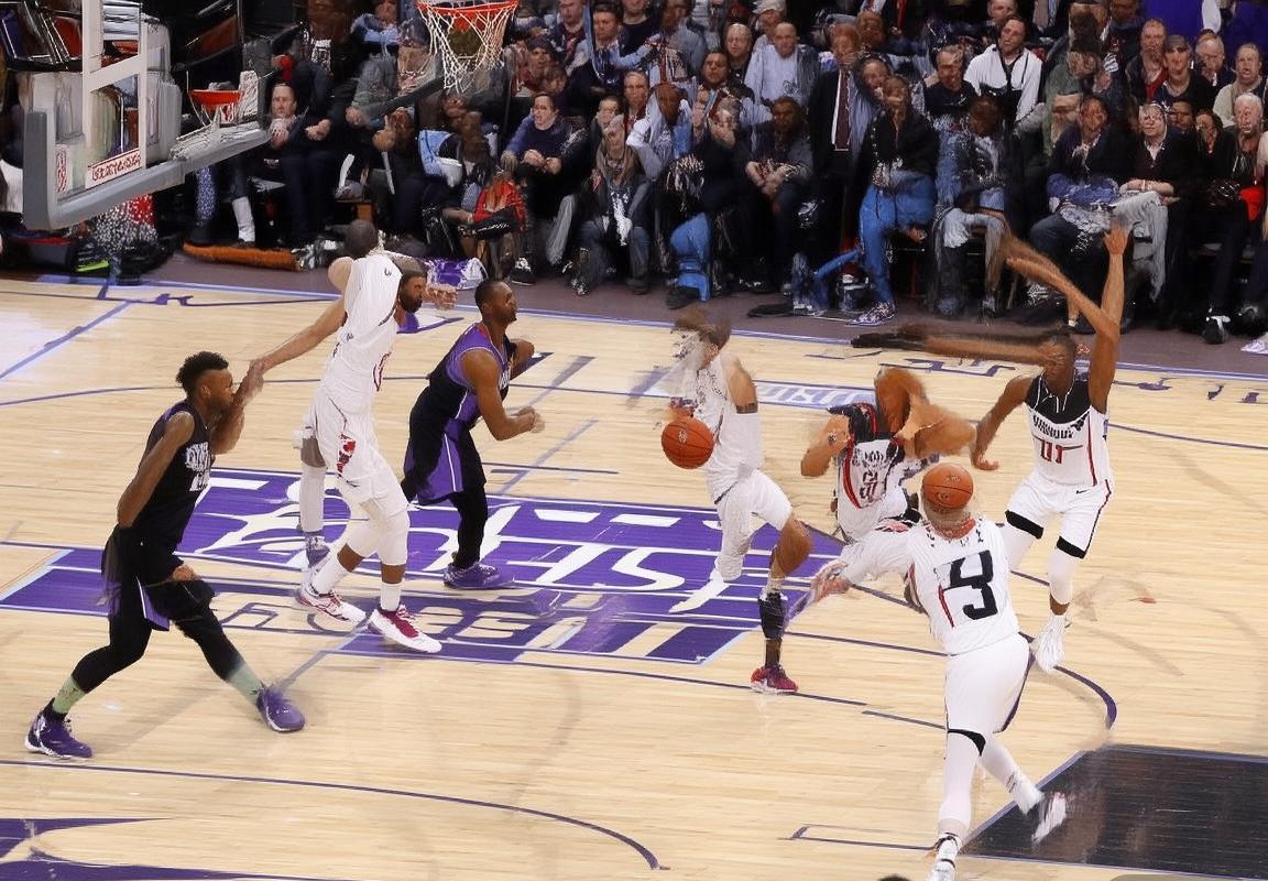 2015年快船VS国王：巅峰对决战术解析与精彩瞬间回顾(图4)